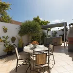 Апартаменты Home2book Casa Kiky - Cosy With Jacuzzi